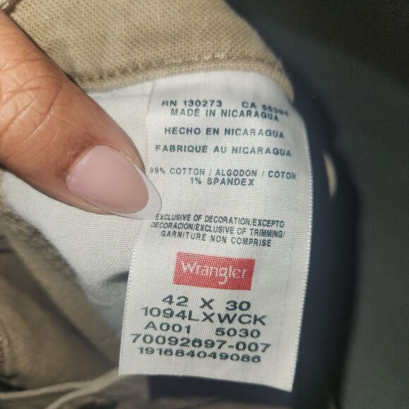 Wrangler Cargo Pants Men's 42x30 Tan Light Wash Straight Leg Cargo Pants - Picture 5 of 7